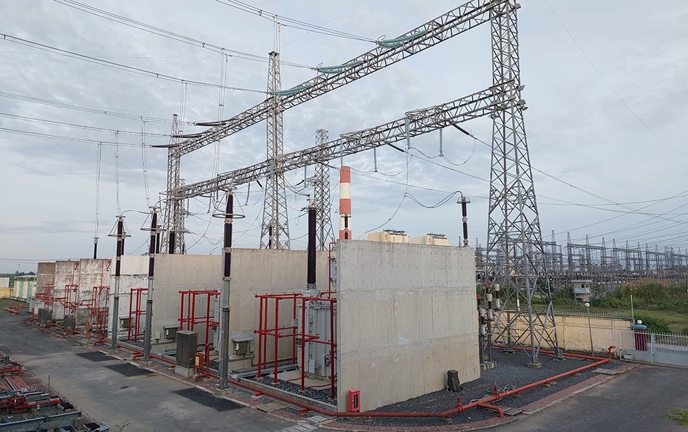 Đóng điện công trình nâng công suất Trạm biến áp 500 kV Ô Môn