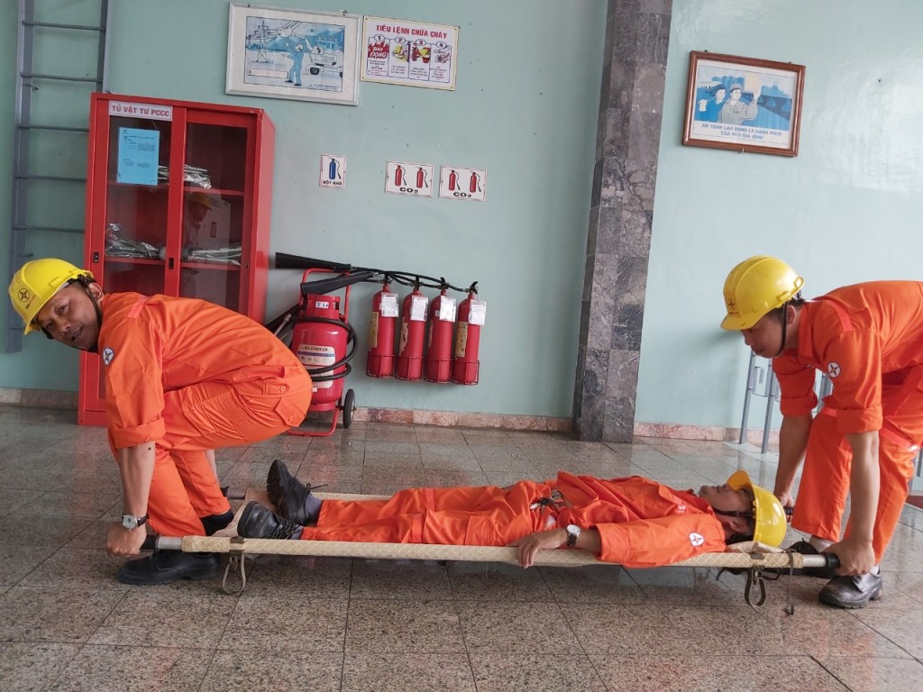 Công ty ĐHĐ huấn luyện nghiệp vụ và diễn tập phòng cháy chữa cháy, cứu nạn cứu hộ