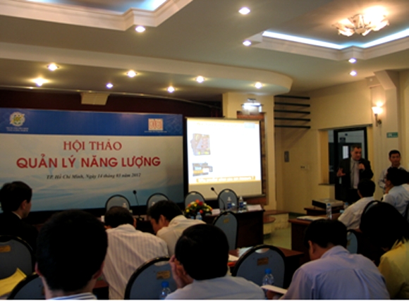 Text Box:  Hội thảo về hệ thống QLNL do ECC-HCMC tổ chức ngày 14/3 tại TP.HCM. Ảnh: VN.
