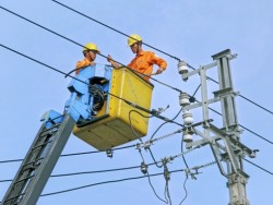 EVNCPC: Nâng cao chất lượng điện phục vụ khách hàng