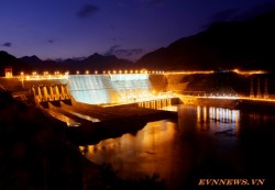 Thủy điện Sơn La thực hiện mục tiêu 8,4 tỷ kWh năm 2014