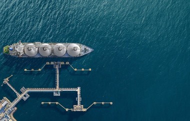 Chiến sự Ukraine và cấm vận Nga, thị trường năng lượng thế giới ‘rung lắc’