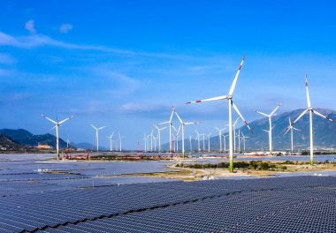 Giải đáp các kiến nghị của 36 nhà đầu tư điện gió, mặt trời ‘chuyển tiếp’ ở Việt Nam