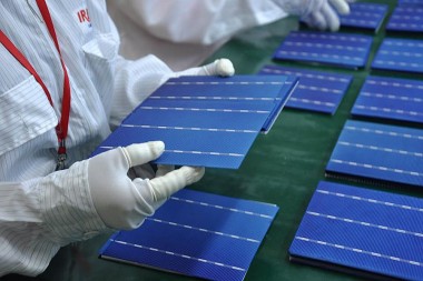 Bộ Thương mại Hoa Kỳ điều tra về pin năng lượng mặt trời nhập khẩu từ Việt Nam