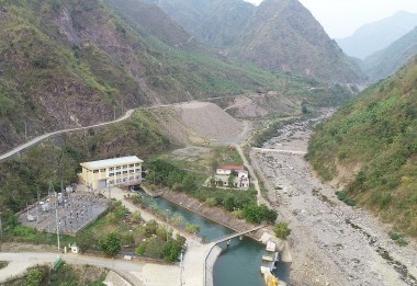 Kiến nghị tăng giá mua bán điện cho các nhà máy thủy điện nhỏ của Việt Nam