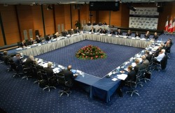 Các nước G7 xem xét lại chính sách phát triển điện hạt nhân
