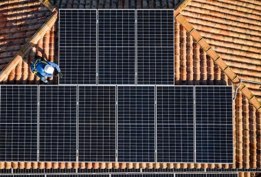 Khuyến khích điện mặt trời mái nhà tự sản, tự tiêu - Gợi ý của Tạp chí Năng lượng Việt Nam