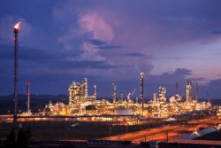 Nhà máy lọc dầu Dung Quất sẽ hoạt động trở lại vào đầu tháng 7