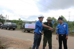 Truyền tải điện Kon Tum tuyên truyền bảo vệ an toàn lưới điện