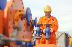 PVChem và SISBV gia hạn hợp đồng dịch vụ dầu khí thêm 10 năm