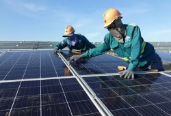 Nghịch lý điện mặt trời: Dùng không hết phải trả tiền (?)
