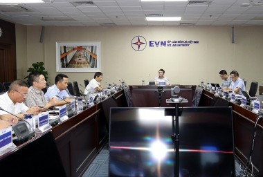 EVN bàn kế hoạch triển khai thực hiện Quy hoạch điện VIII