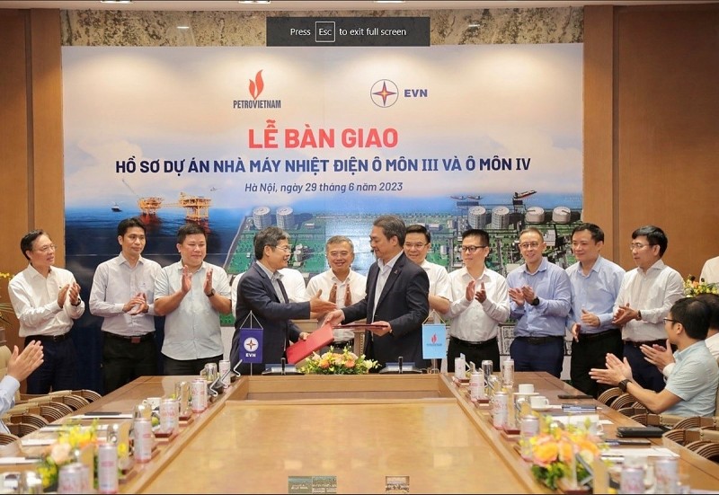 EVN bàn giao hồ sơ dự án Nhiệt điện Ô Môn 3 và Ô Môn 4 cho PVN