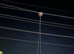 Thợ điện EVNSPC đồng lòng, vượt khó cùng đường dây 500kV mạch 3