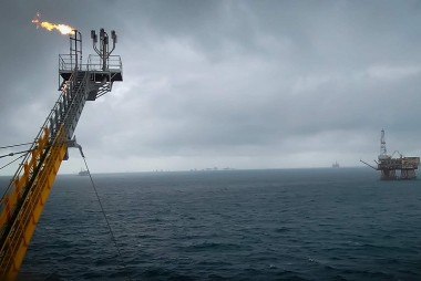 Các mỏ dầu khí lớn của Việt Nam đang suy giảm sản lượng từ 5-8%/năm