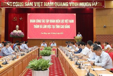 Bàn phương án cấp điện cho gần 9.000 hộ dân ở Cao Bằng chưa có điện