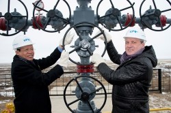 Gazprom Neft mong muốn mở rộng hợp tác với Petrovietnam