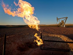 Triển vọng và thách thức trong phát triển dầu khí phi truyền thống