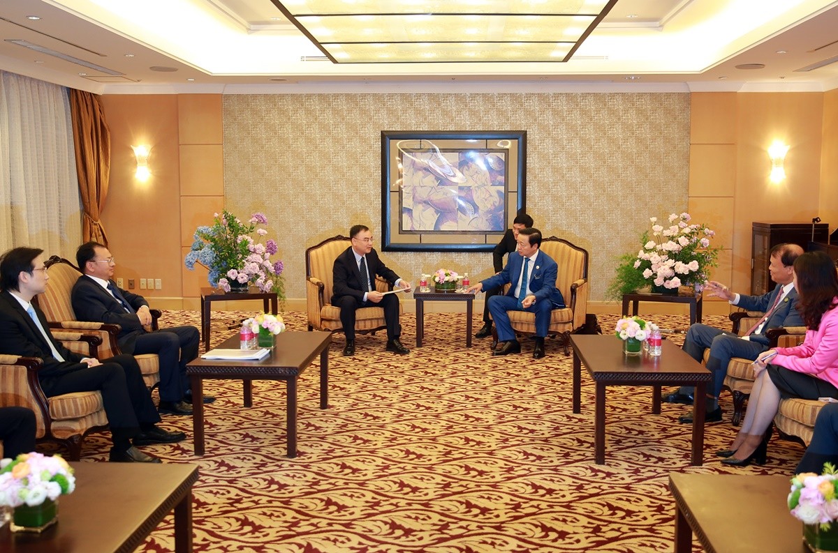 Phó Thủ tướng Trần Hồng Hà tiếp Chủ tịch Tập đoàn Năng lượng mới Giang Tô