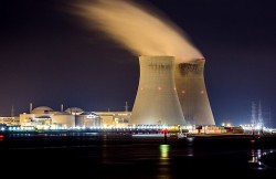 Năng lượng Nhật Bản [Kỳ 16]: ‘Điện hạt nhân châu Âu’ trên báo Nhật