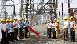 Công ty Truyền tải điện 4: Gắn biển công trình tại Trạm biến áp 500 kV Tân Định