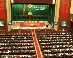 Quốc hội nghe trình bày Tờ trình dự thảo Luật Điện lực
